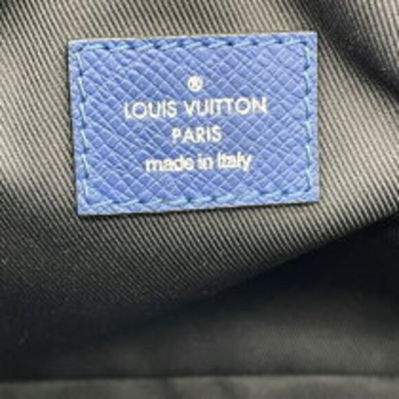 Louis Vuitton Bumbag Blue Taiga Waist Bag - Picture 6 of 11